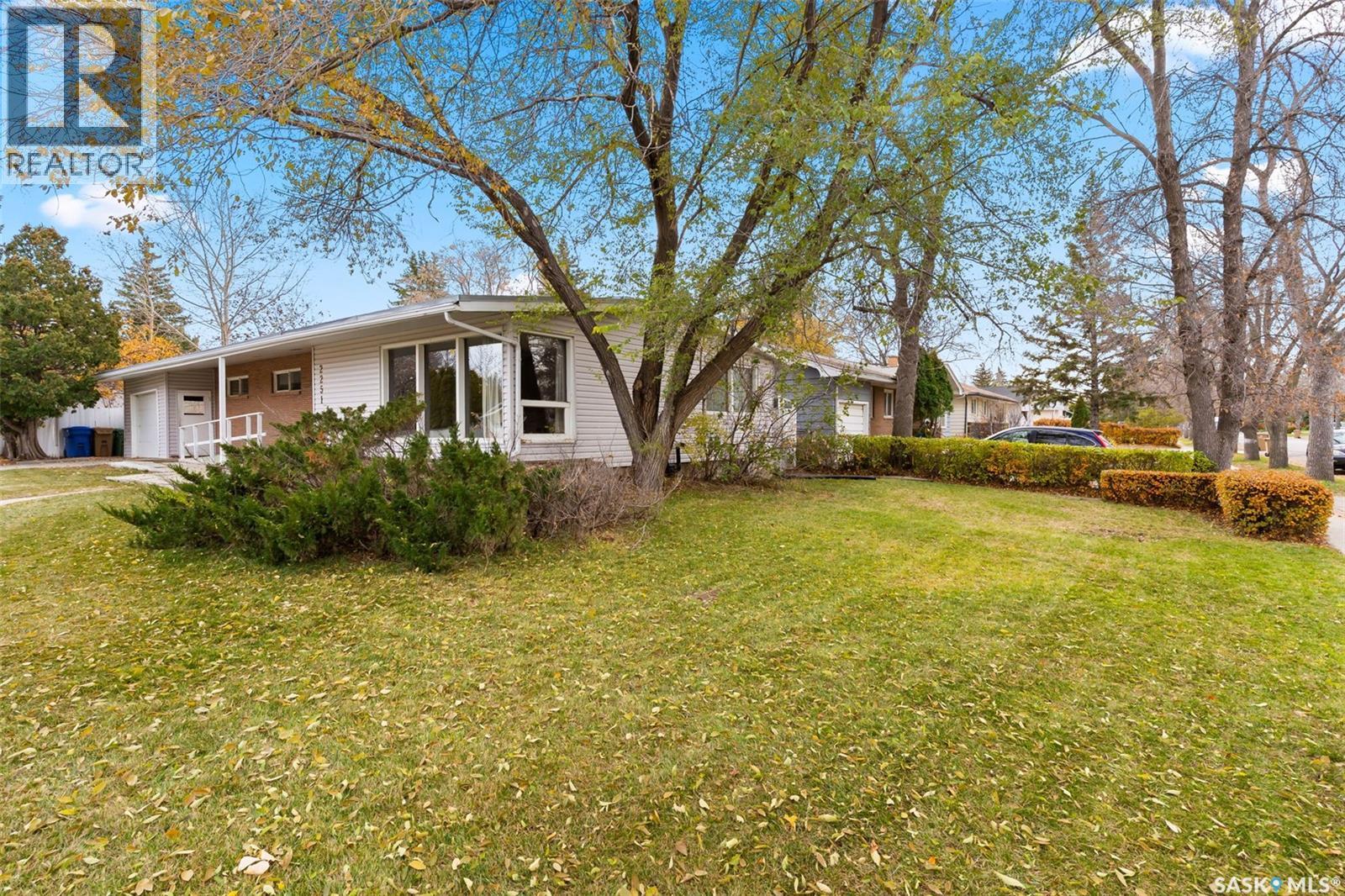 2251 Jubilee Avenue, Regina, Saskatchewan  S4S 3V3 - Photo 2 - SK022333