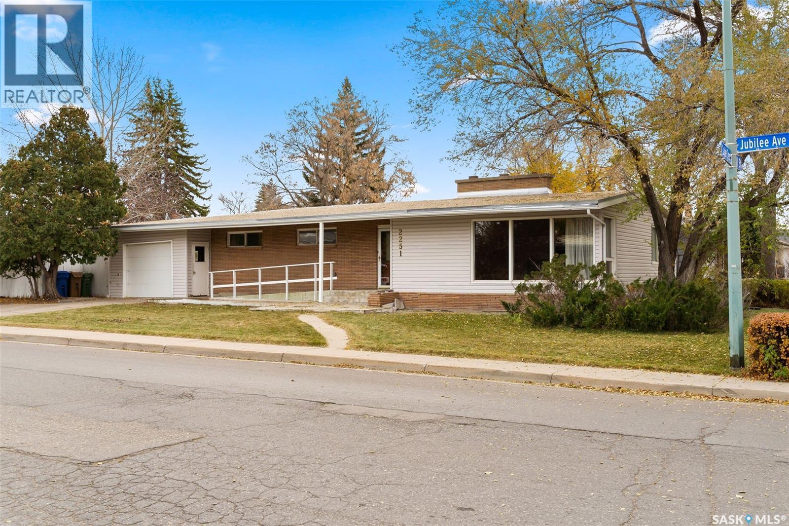 2251 Jubilee Avenue, Regina, Saskatchewan  S4S 3V3 - Photo 33 - SK022333