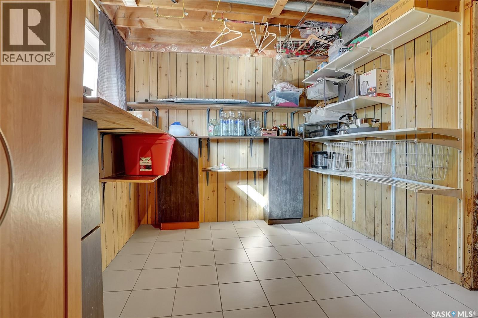 1631 Glendale Street, Moose Jaw, Saskatchewan  S6K 1A9 - Photo 36 - SK022203