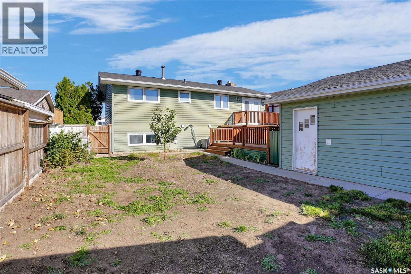 1631 Glendale Street, Moose Jaw, Saskatchewan  S6K 1A9 - Photo 41 - SK022203