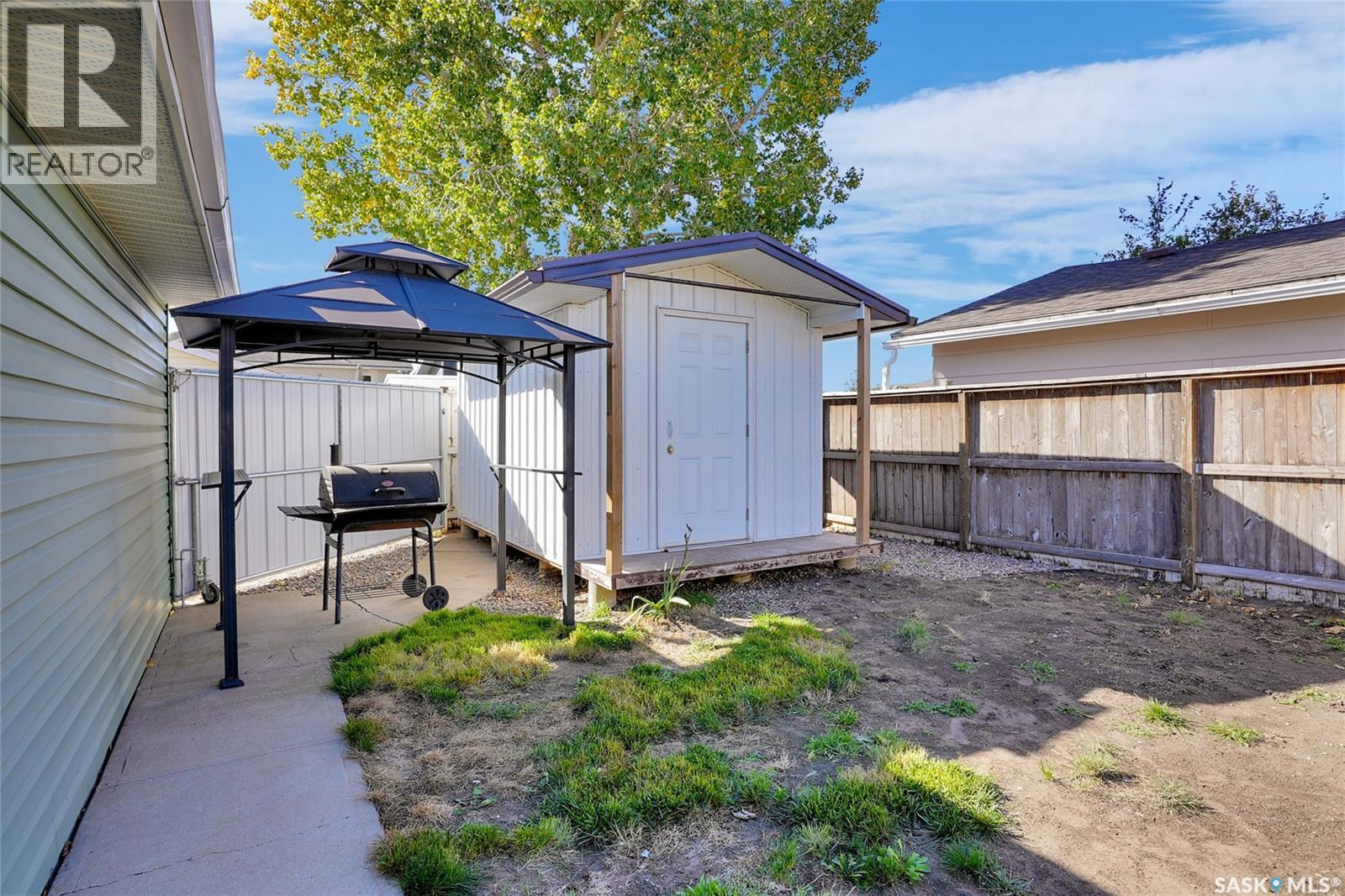 1631 Glendale Street, Moose Jaw, Saskatchewan  S6K 1A9 - Photo 42 - SK022203