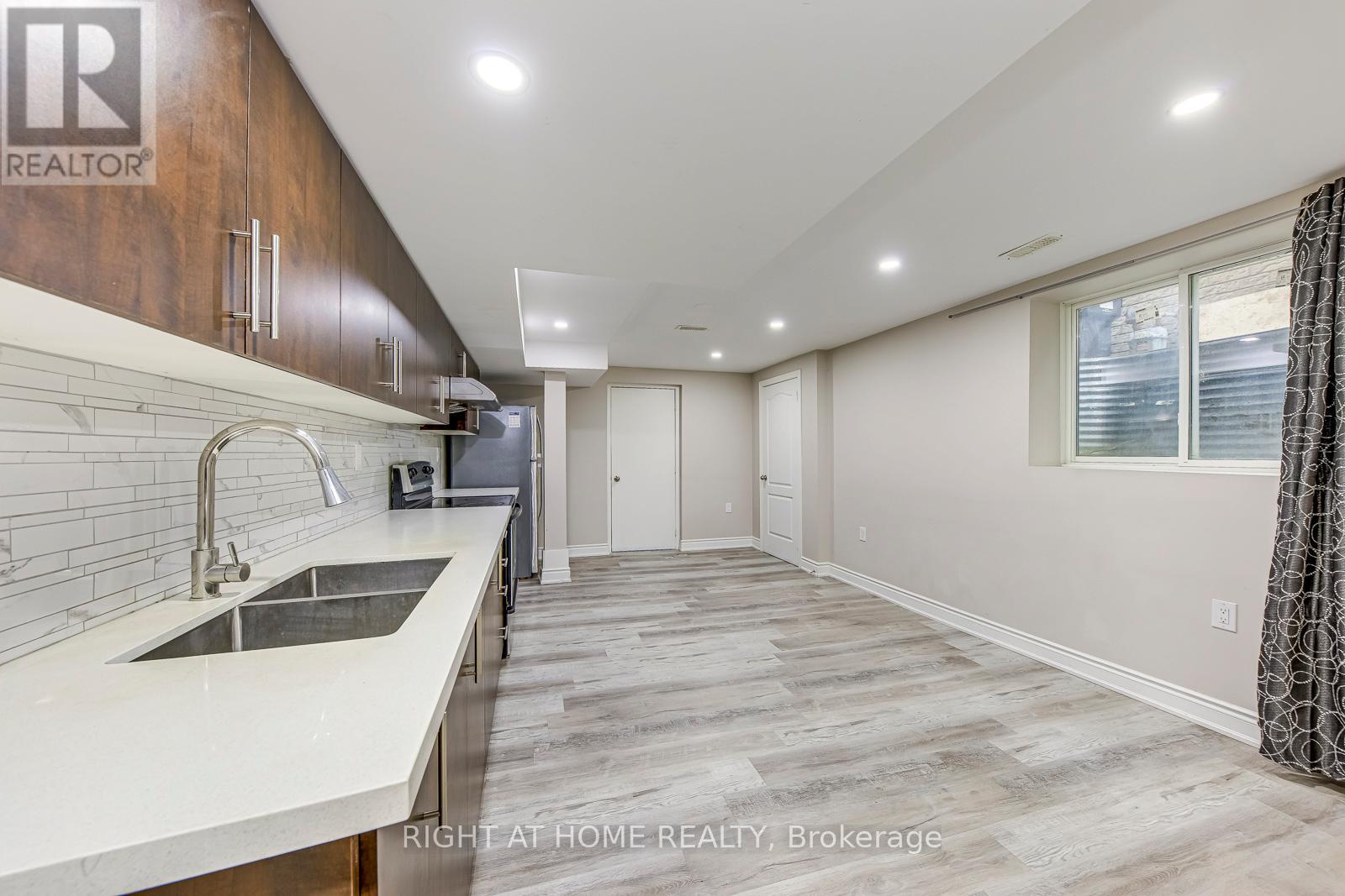 Bsmt - 99 Masters Green Crescent, Brampton (Snelgrove), Ontario  L7A 3K3 - Photo 9 - W12296924