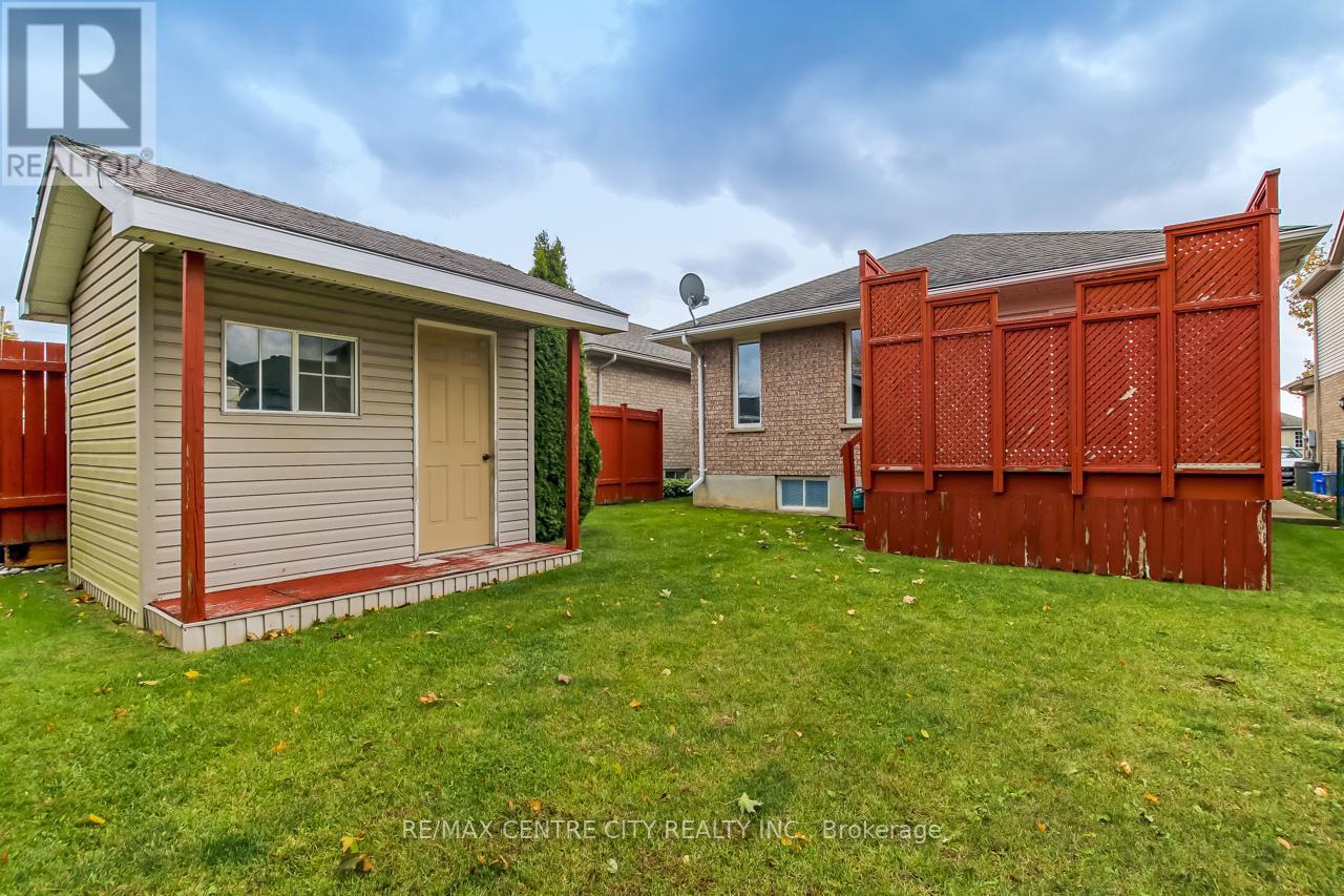 11 Axford Parkway, St. Thomas, Ontario  N5R 6E6 - Photo 26 - X12507008