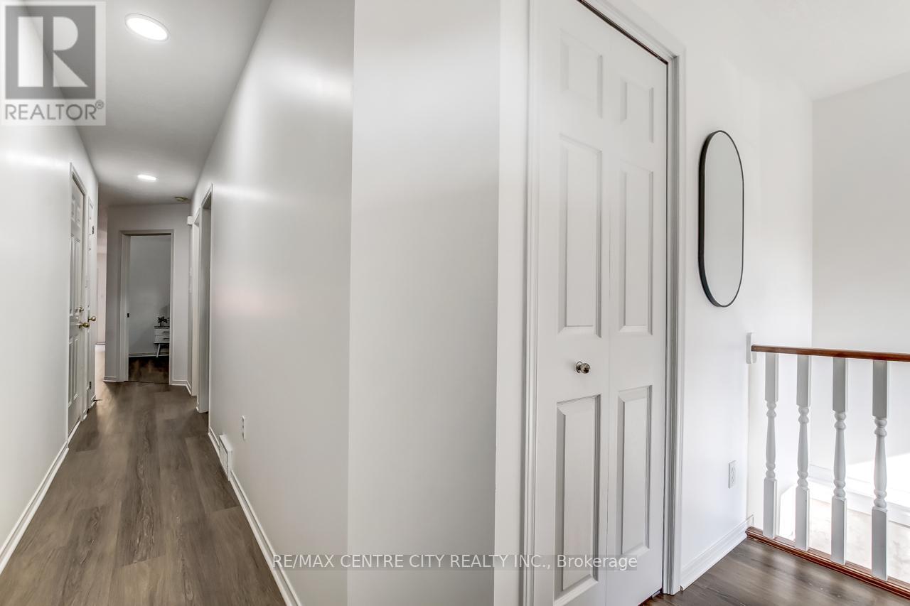 11 Axford Parkway, St. Thomas, Ontario  N5R 6E6 - Photo 4 - X12507008