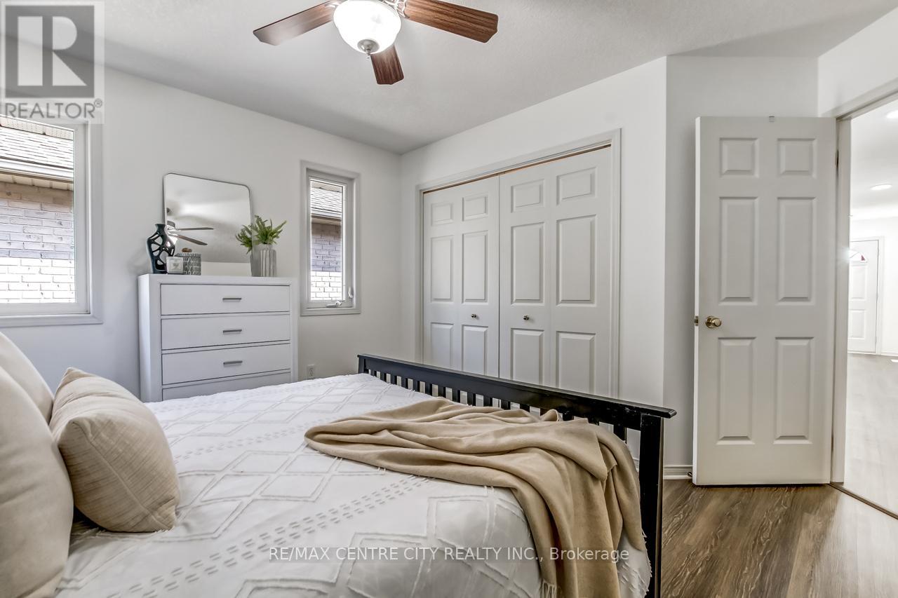 11 Axford Parkway, St. Thomas, Ontario  N5R 6E6 - Photo 8 - X12507008