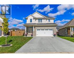 8 REDHAVEN LANE, St. Thomas, Ontario