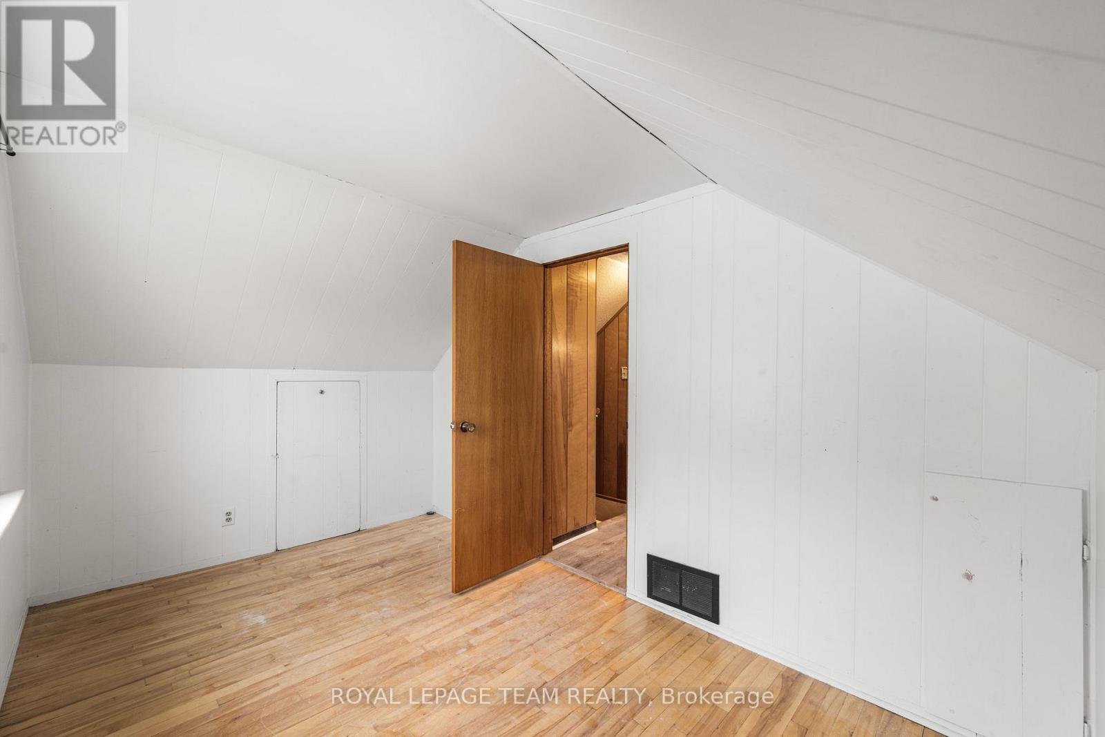 266 Daniel Street S, Arnprior, Ontario  K7S 2M2 - Photo 29 - X12507080