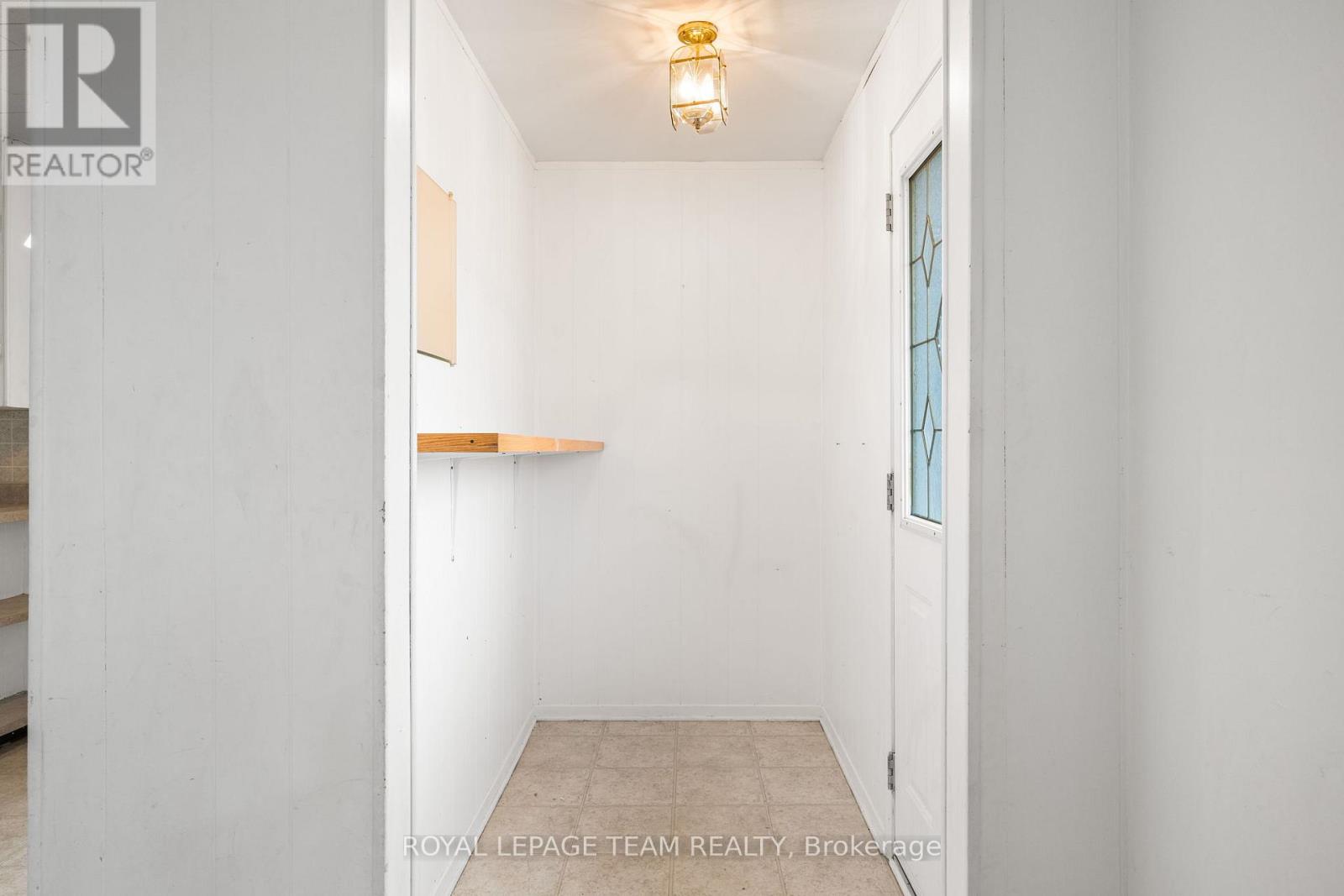 266 Daniel Street S, Arnprior, Ontario  K7S 2M2 - Photo 5 - X12507080