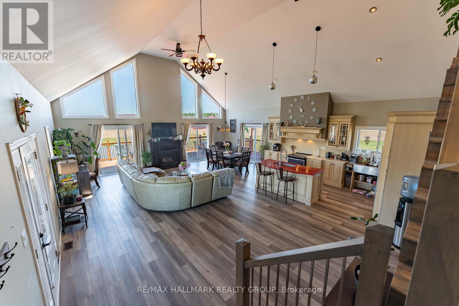 2421 Concession 8 Road, The Nation, Ontario  K0B 1N0 - Photo 22 - X12507096