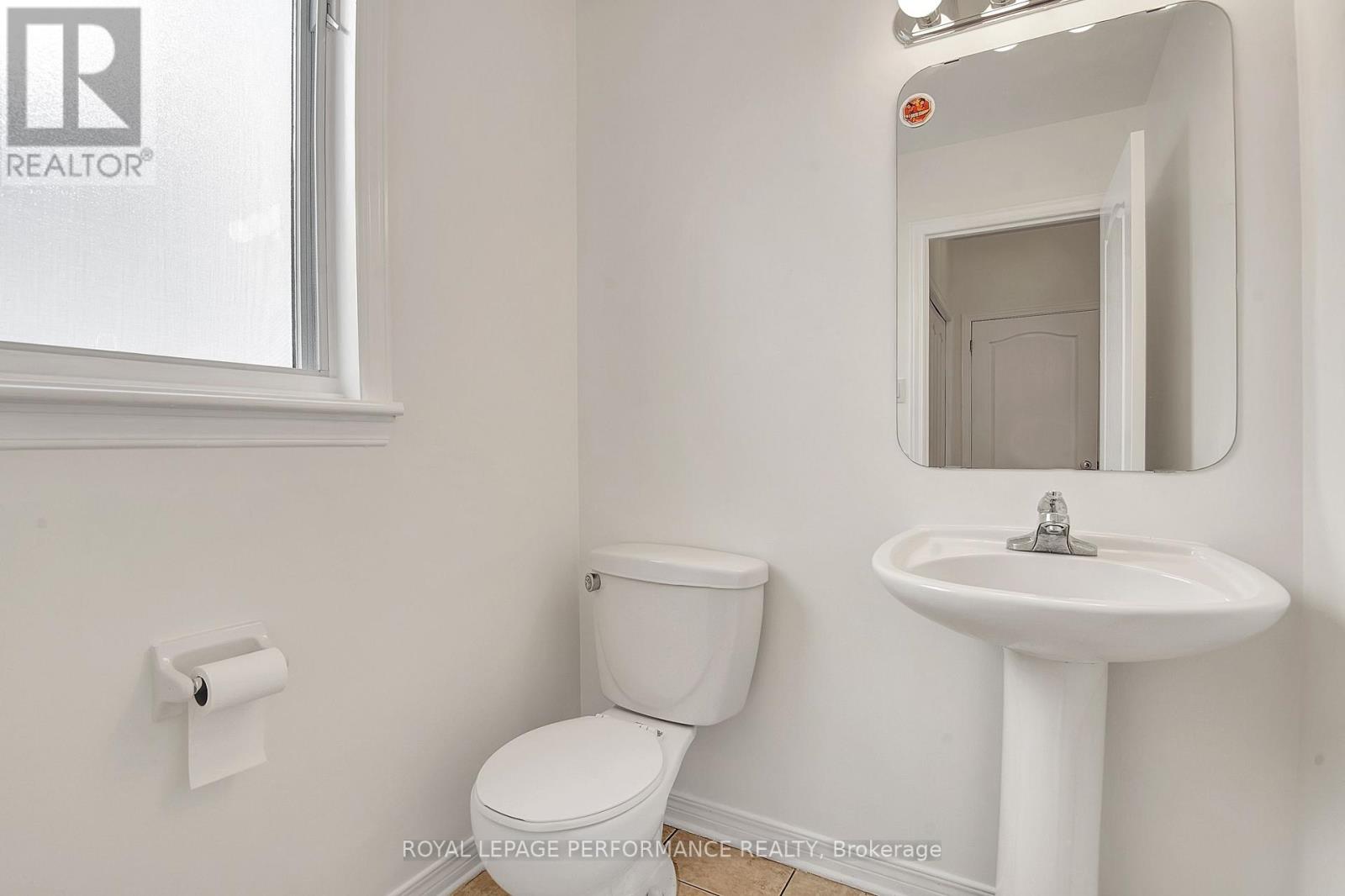 22 Mountain Ash Drive, Ottawa, Ontario  K2G 6R3 - Photo 16 - X12507106