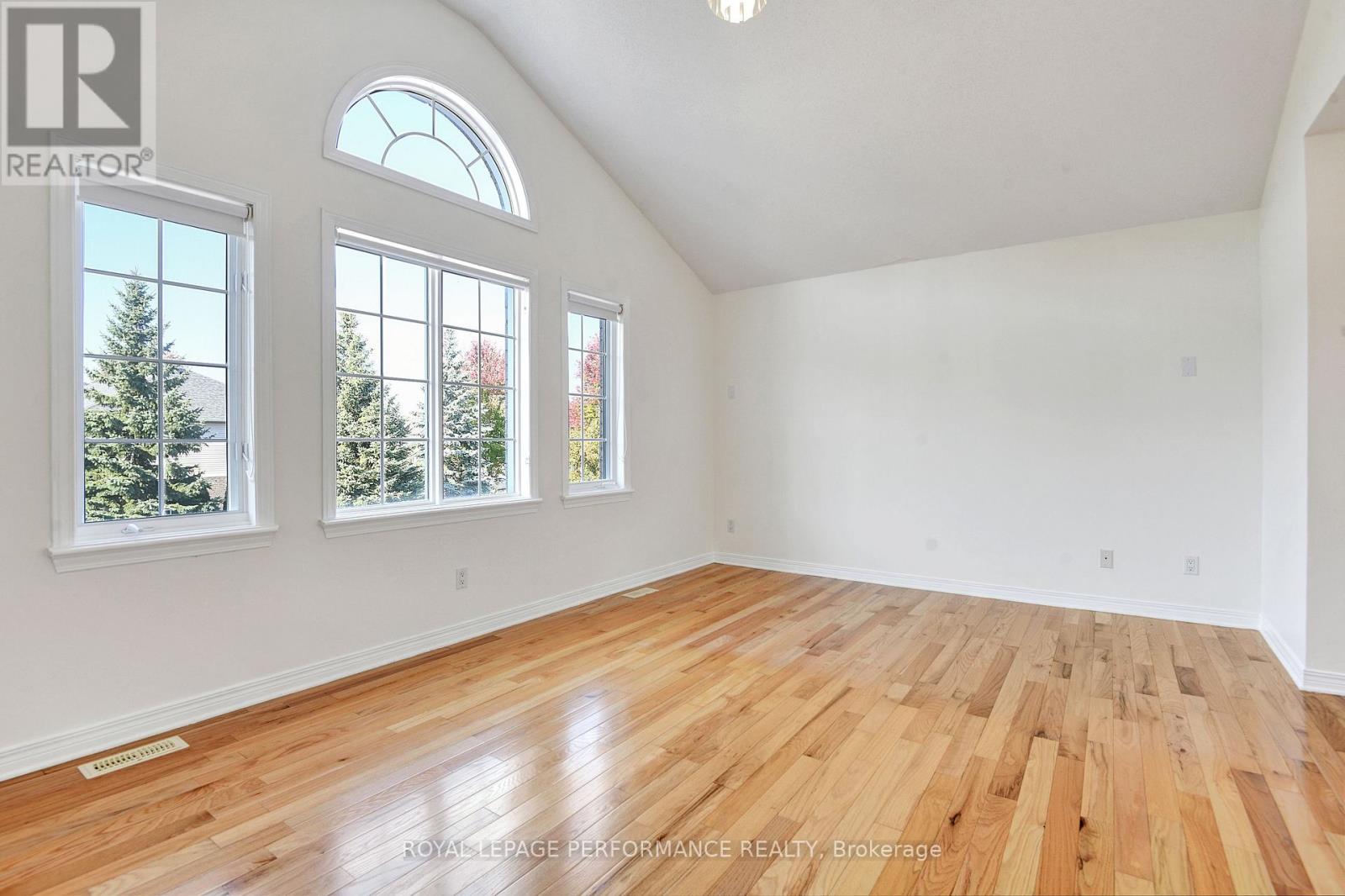 22 Mountain Ash Drive, Ottawa, Ontario  K2G 6R3 - Photo 18 - X12507106