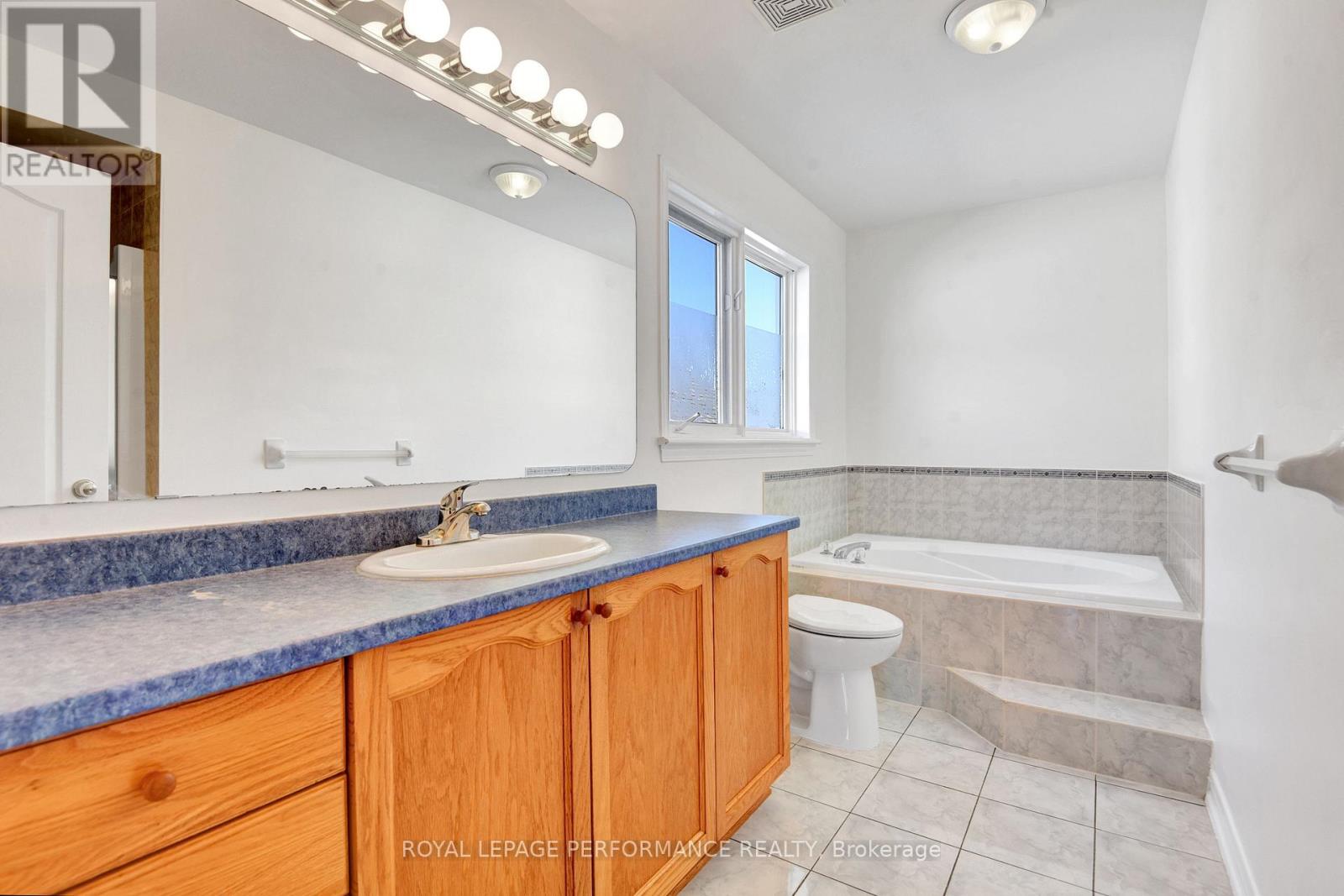 22 Mountain Ash Drive, Ottawa, Ontario  K2G 6R3 - Photo 20 - X12507106