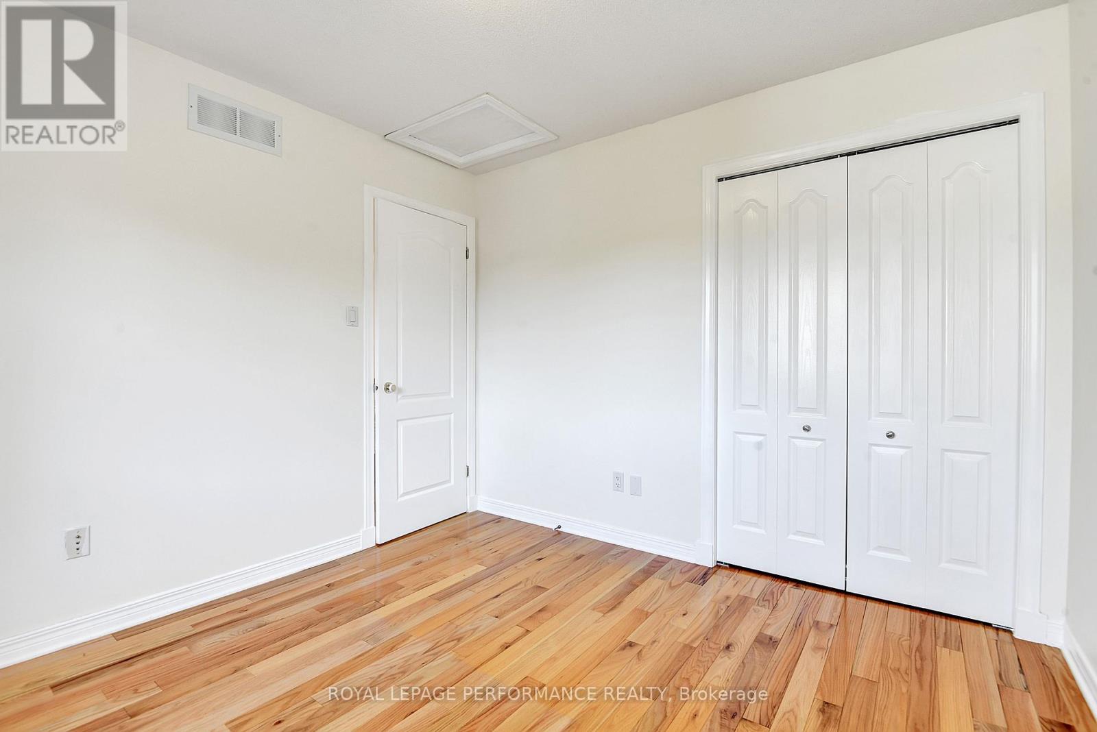 22 Mountain Ash Drive, Ottawa, Ontario  K2G 6R3 - Photo 22 - X12507106