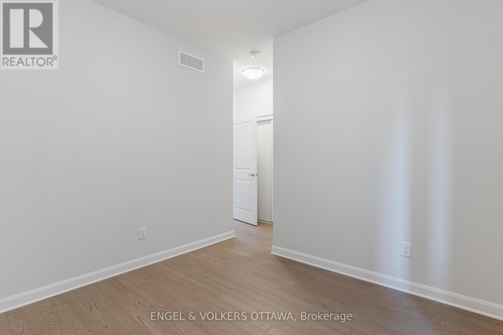 325 Elsie Macgill Walk, Ottawa, Ontario  K2W 0K7 - Photo 25 - X12507150