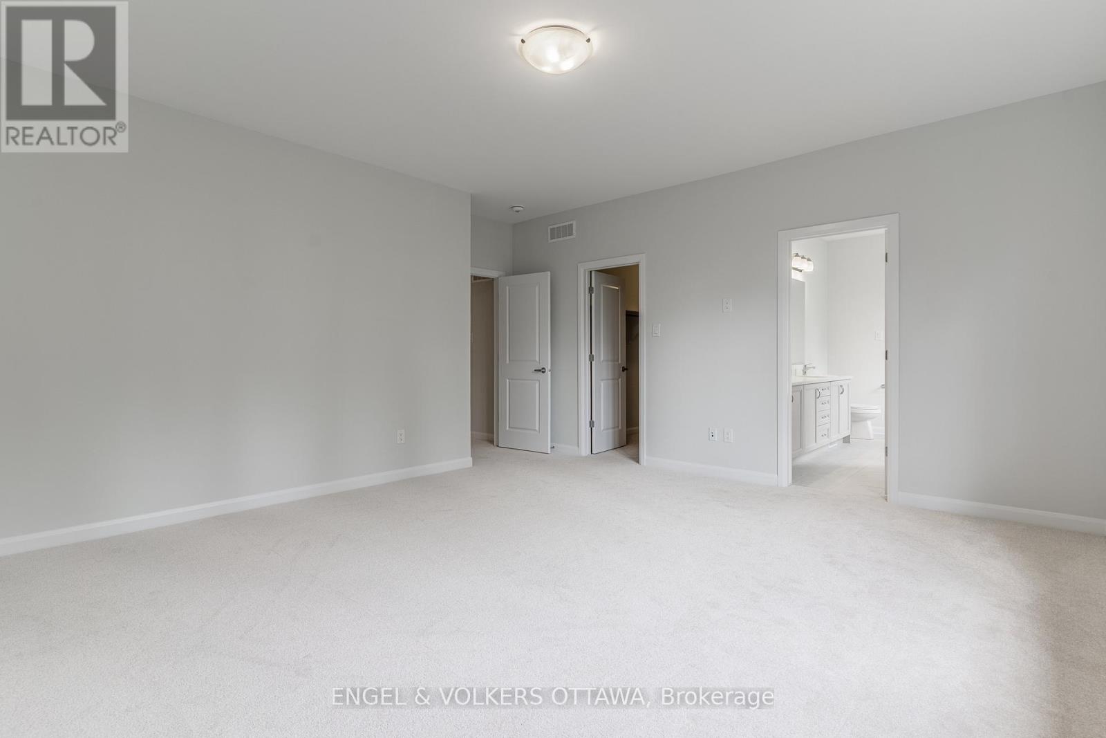 325 Elsie Macgill Walk, Ottawa, Ontario  K2W 0K7 - Photo 30 - X12507150