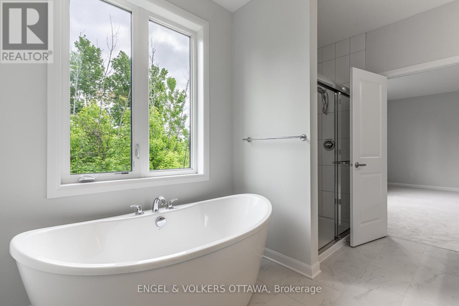 325 Elsie Macgill Walk, Ottawa, Ontario  K2W 0K7 - Photo 32 - X12507150