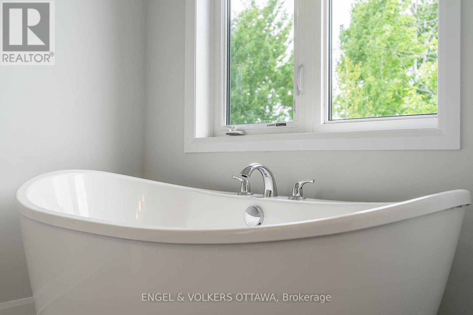 325 Elsie Macgill Walk, Ottawa, Ontario  K2W 0K7 - Photo 33 - X12507150