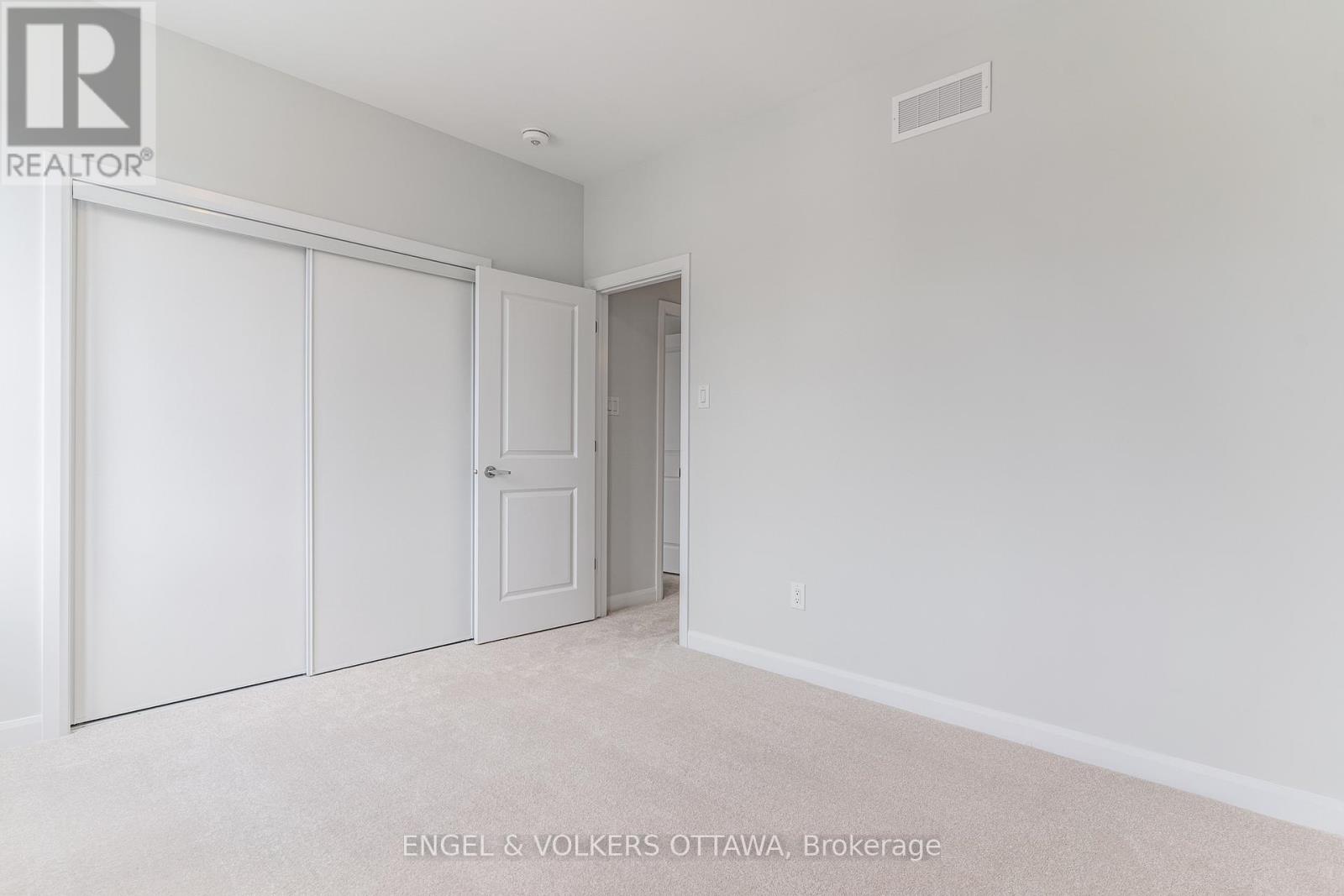 325 Elsie Macgill Walk, Ottawa, Ontario  K2W 0K7 - Photo 42 - X12507150