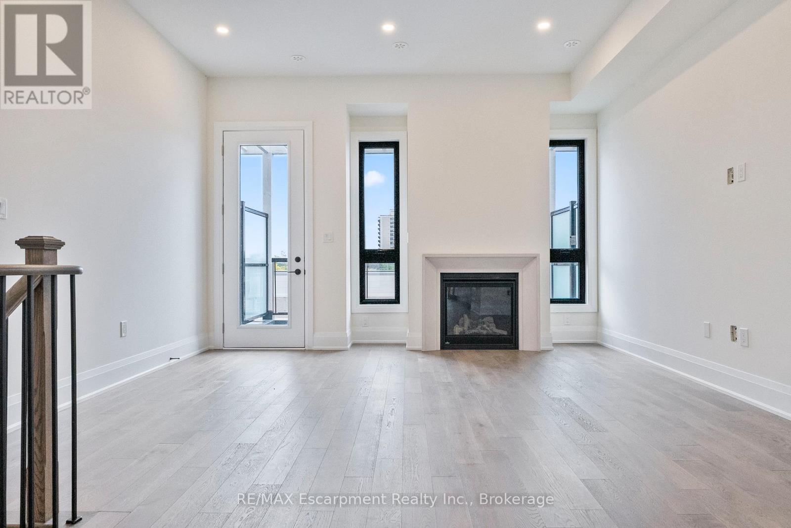 2 - 138 East Street, Oakville, Ontario  L6L 0H9 - Photo 13 - W12507138