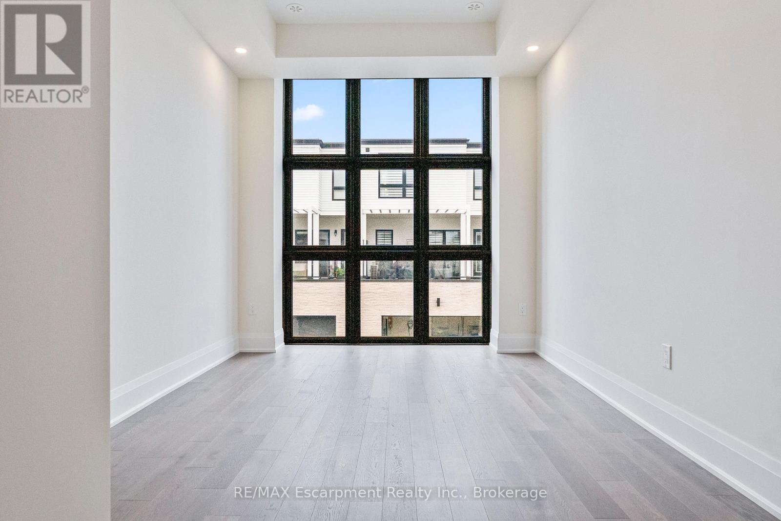 2 - 138 East Street, Oakville, Ontario  L6L 0H9 - Photo 22 - W12507138