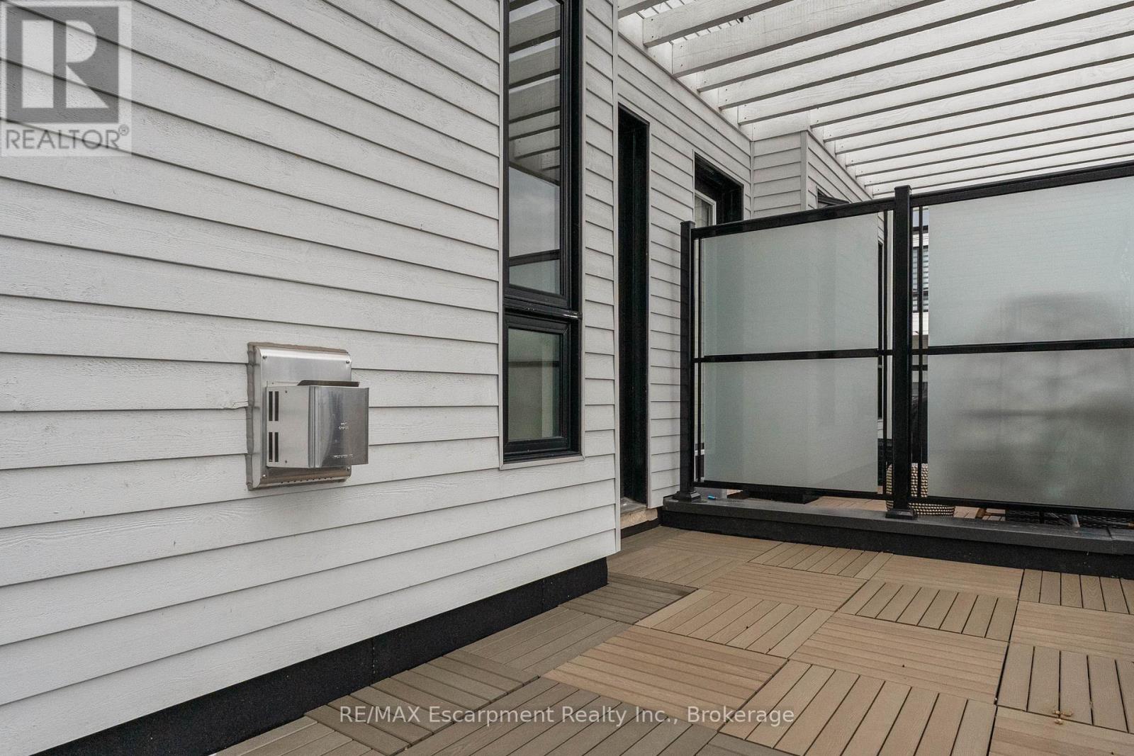 2 - 138 East Street, Oakville, Ontario  L6L 0H9 - Photo 30 - W12507138