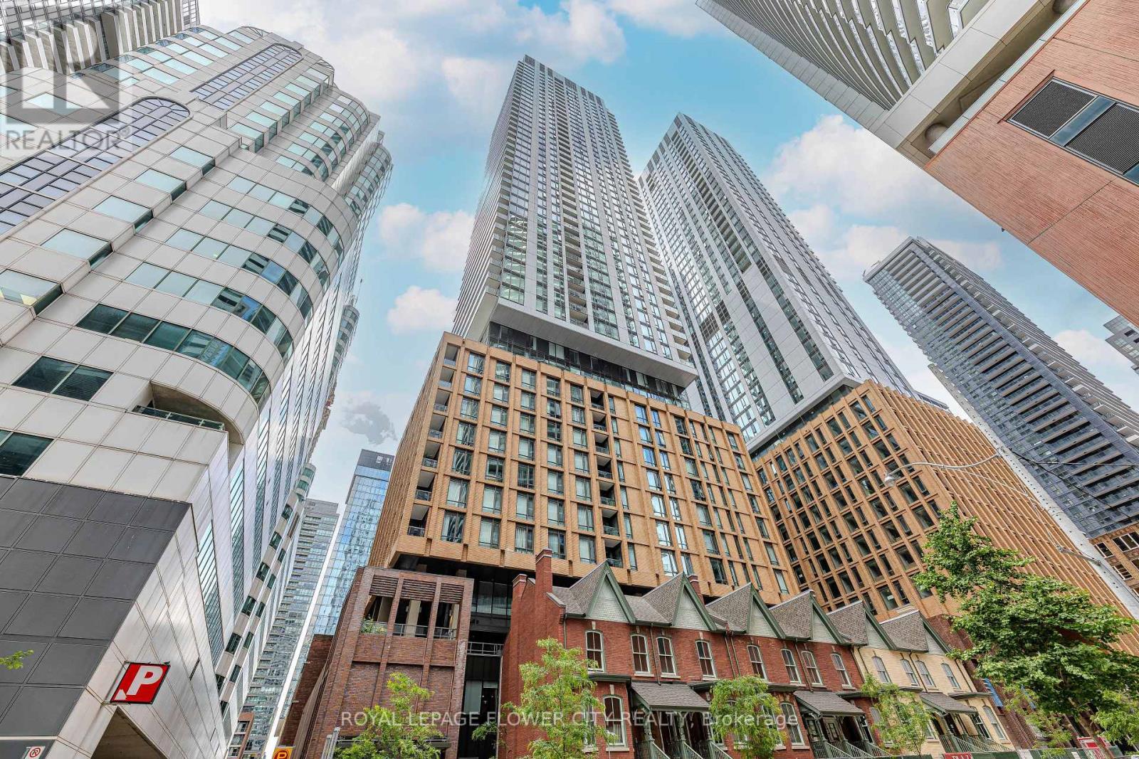 2115 - 8 WIDMER STREET, Toronto, Ontario