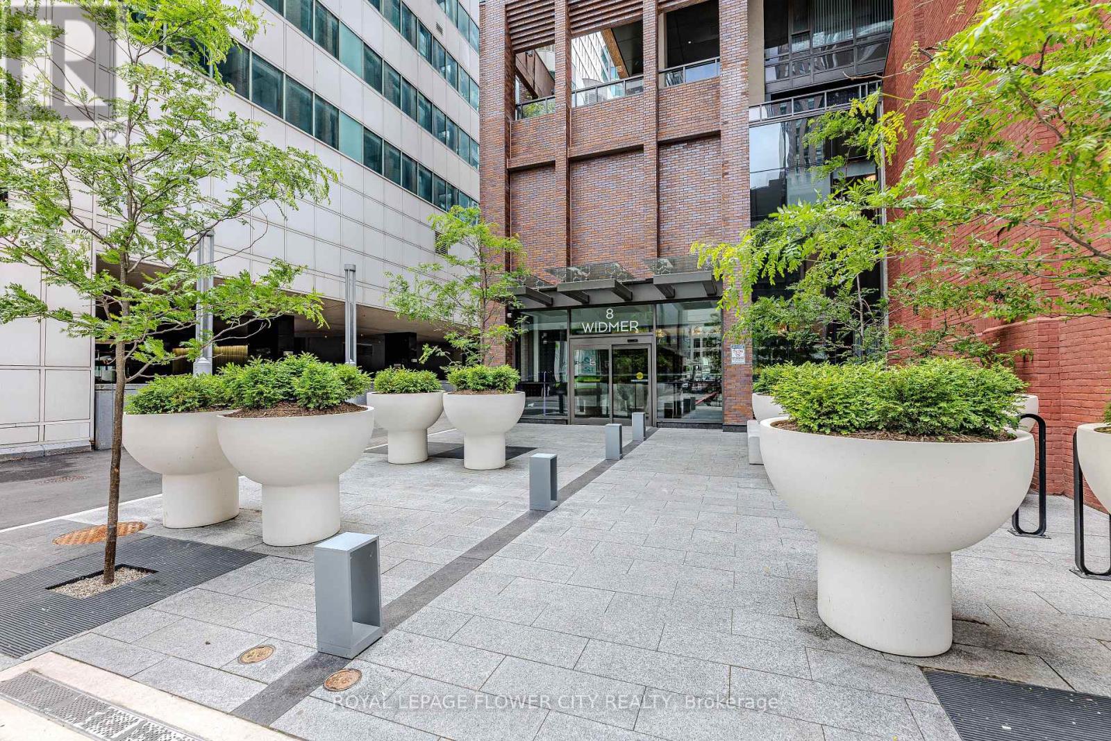 2115 - 8 Widmer Street, Toronto, Ontario  M5V 0W6 - Photo 2 - C12506620