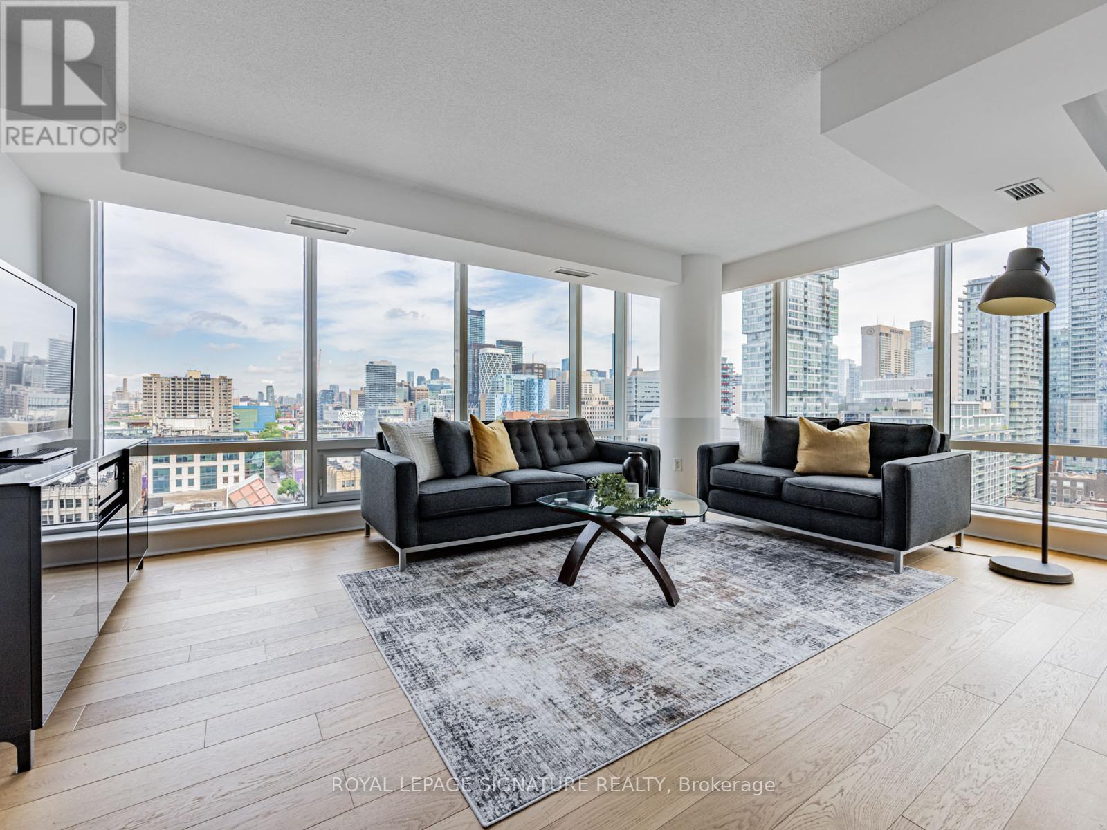 1804 - 295 Adelaide Street W, Toronto, Ontario  M5V 0L4 - Photo 3 - C12506626