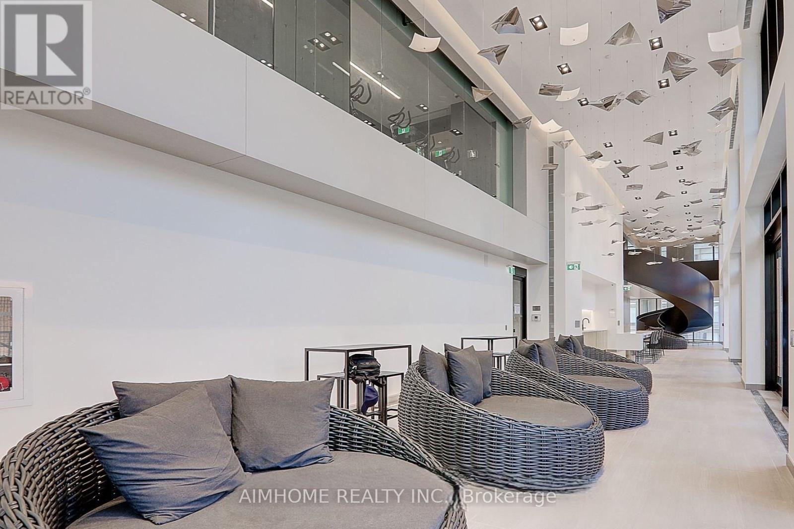 3907 - 1 Yorkville Avenue, Toronto, Ontario  M4W 0B1 - Photo 3 - C12506668