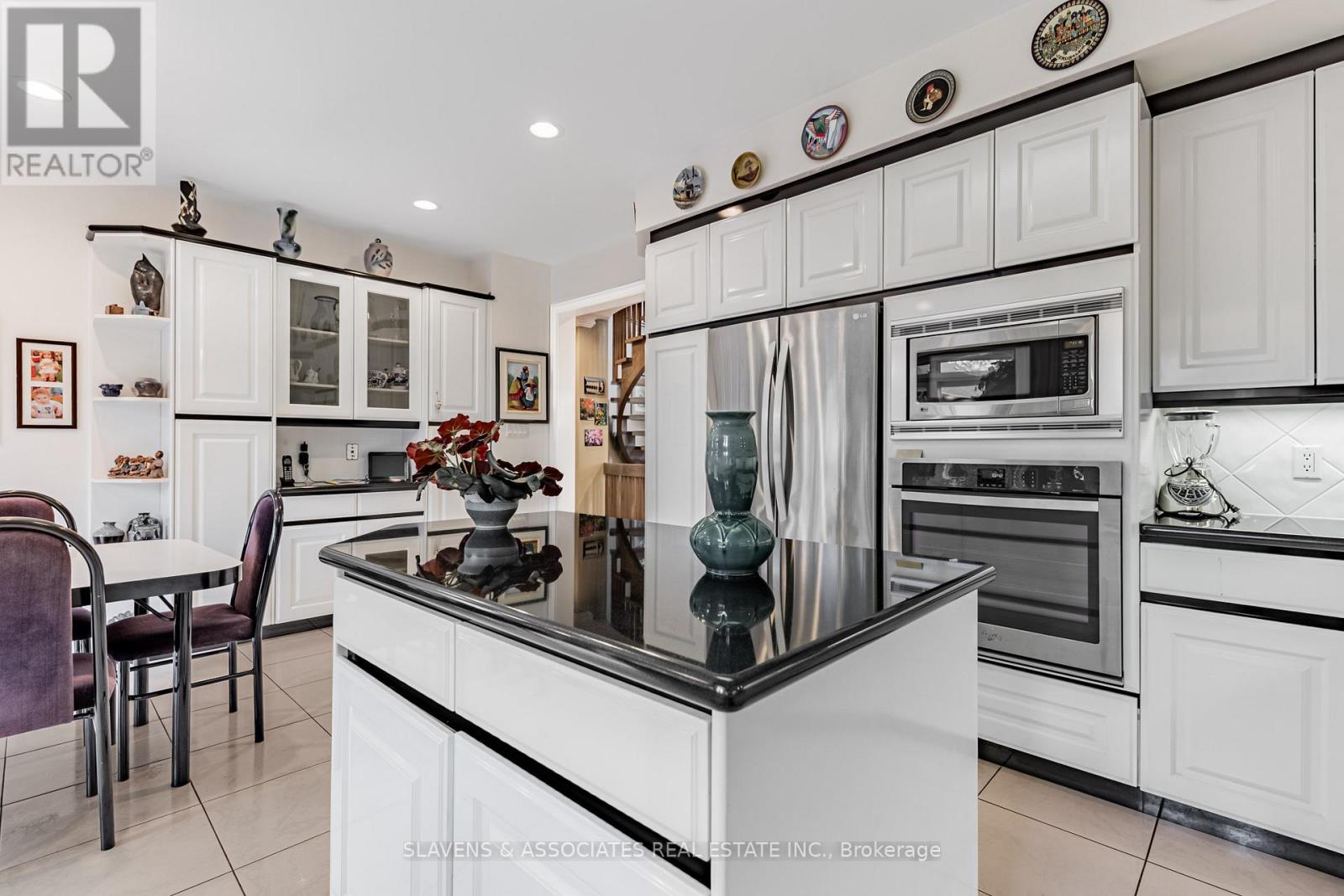 221 Pleasant Avenue, Toronto, Ontario  M2M 1M6 - Photo 12 - C12506766