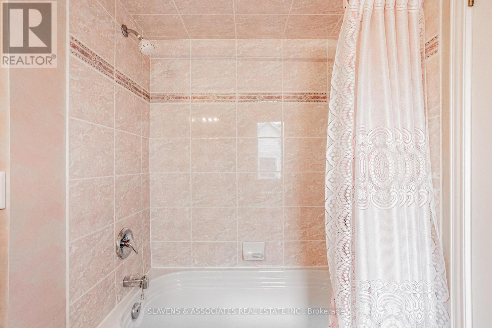 221 Pleasant Avenue, Toronto, Ontario  M2M 1M6 - Photo 33 - C12506766