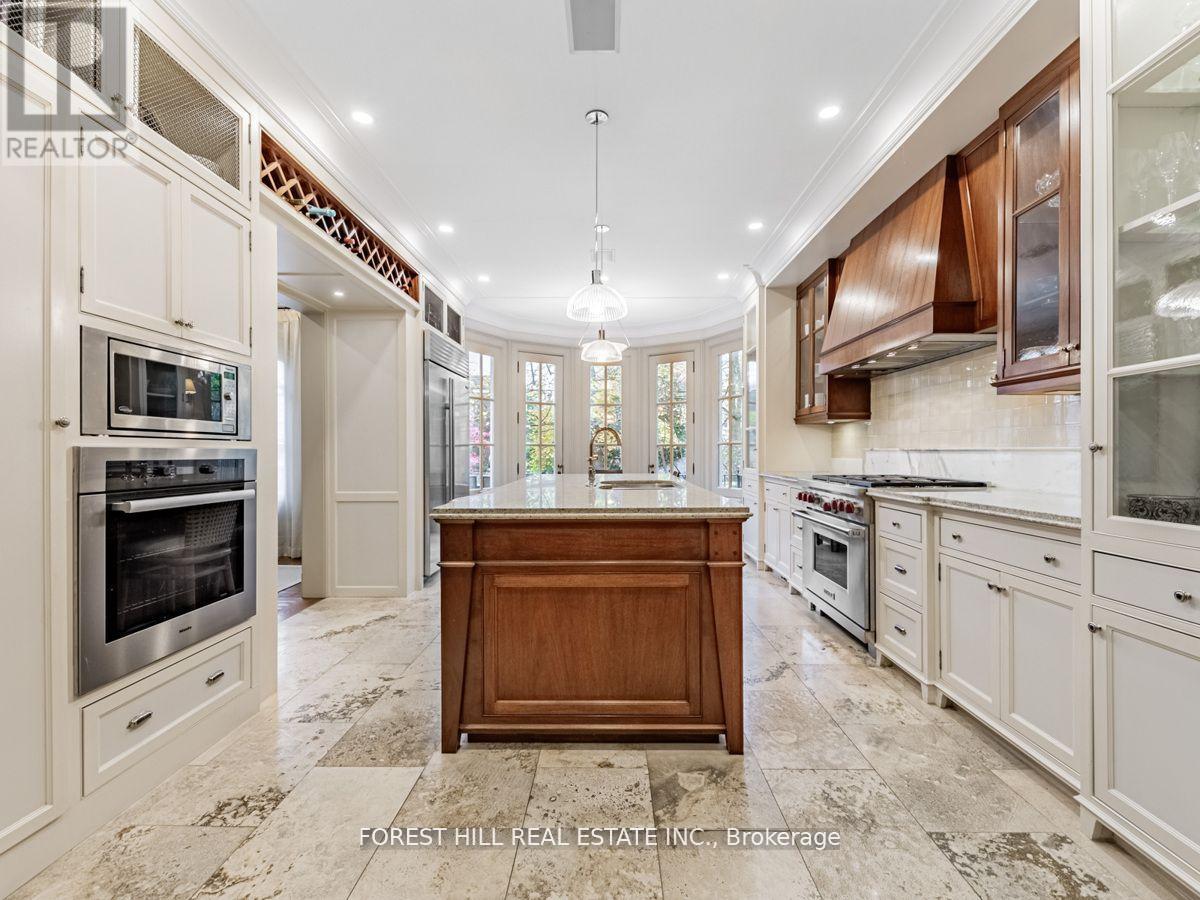 1 Burton Road, Toronto, Ontario  M5P 1T6 - Photo 15 - C12506780