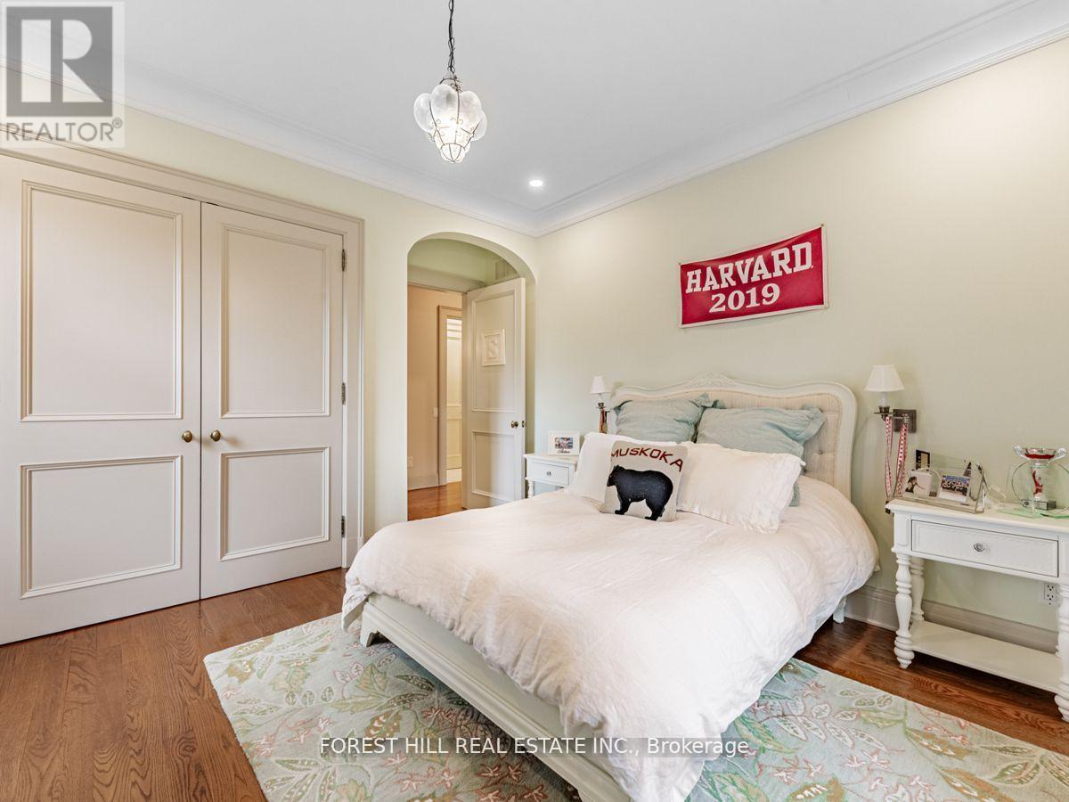 1 Burton Road, Toronto, Ontario  M5P 1T6 - Photo 30 - C12506780