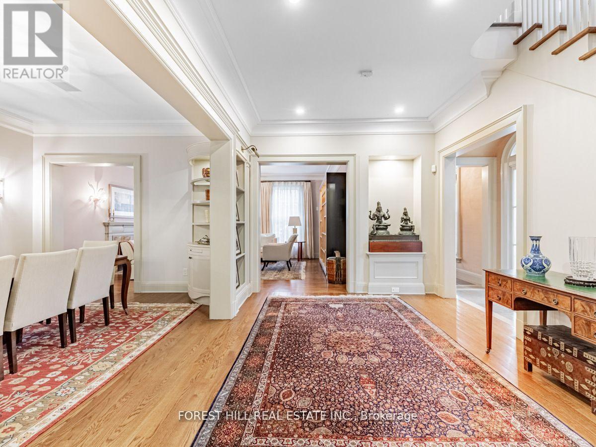 1 Burton Road, Toronto, Ontario  M5P 1T6 - Photo 8 - C12506780