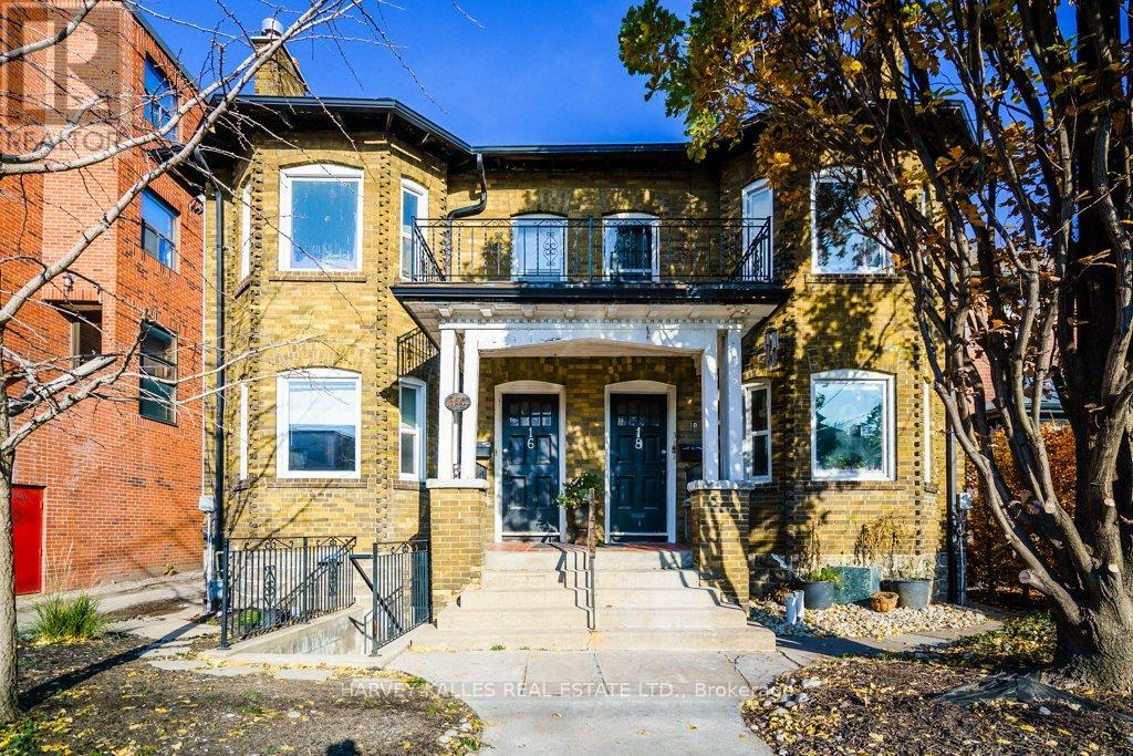 2 - 18 GOLFDALE ROAD, Toronto, Ontario