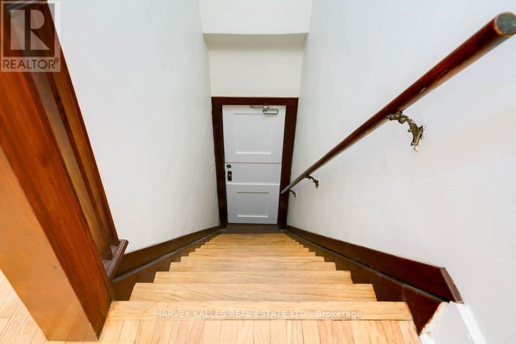 2 - 18 Golfdale Road, Toronto, Ontario  M4N 2B6 - Photo 3 - C12506786