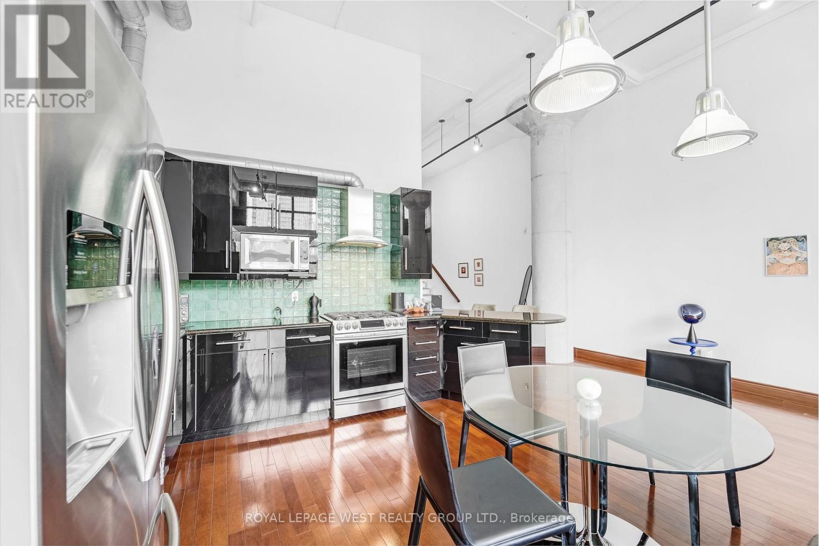 416 - 90 Sumach Street, Toronto (Regent Park), Ontario  M5A 4R4 - Photo 11 - C12506884