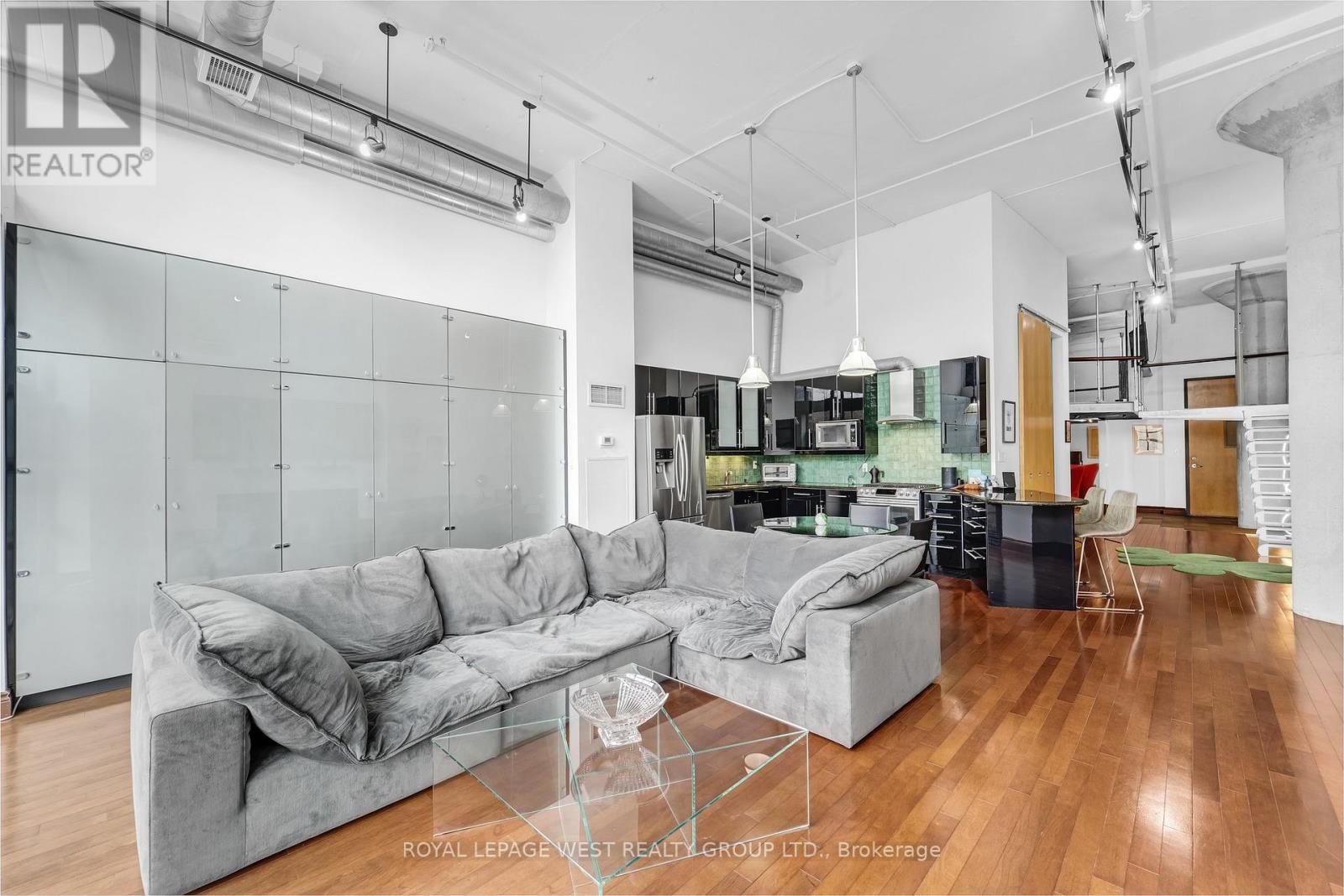 416 - 90 Sumach Street, Toronto (Regent Park), Ontario  M5A 4R4 - Photo 6 - C12506884