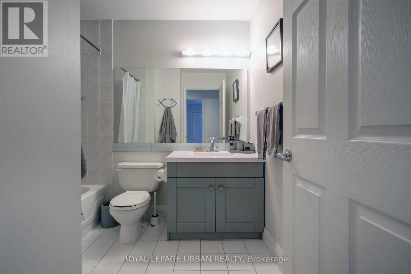 803 - 8 Wellesley Street E, Toronto, Ontario  M4Y 3B2 - Photo 18 - C12506908