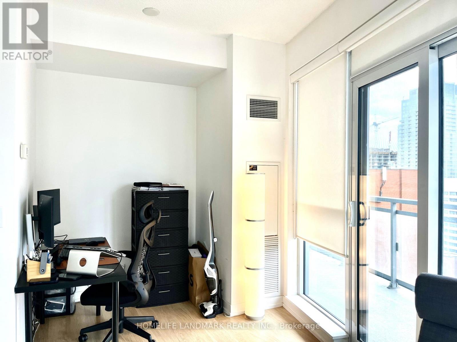 1502 - 89 Dunfield Avenue, Toronto, Ontario  M4S 0A4 - Photo 6 - C12506920