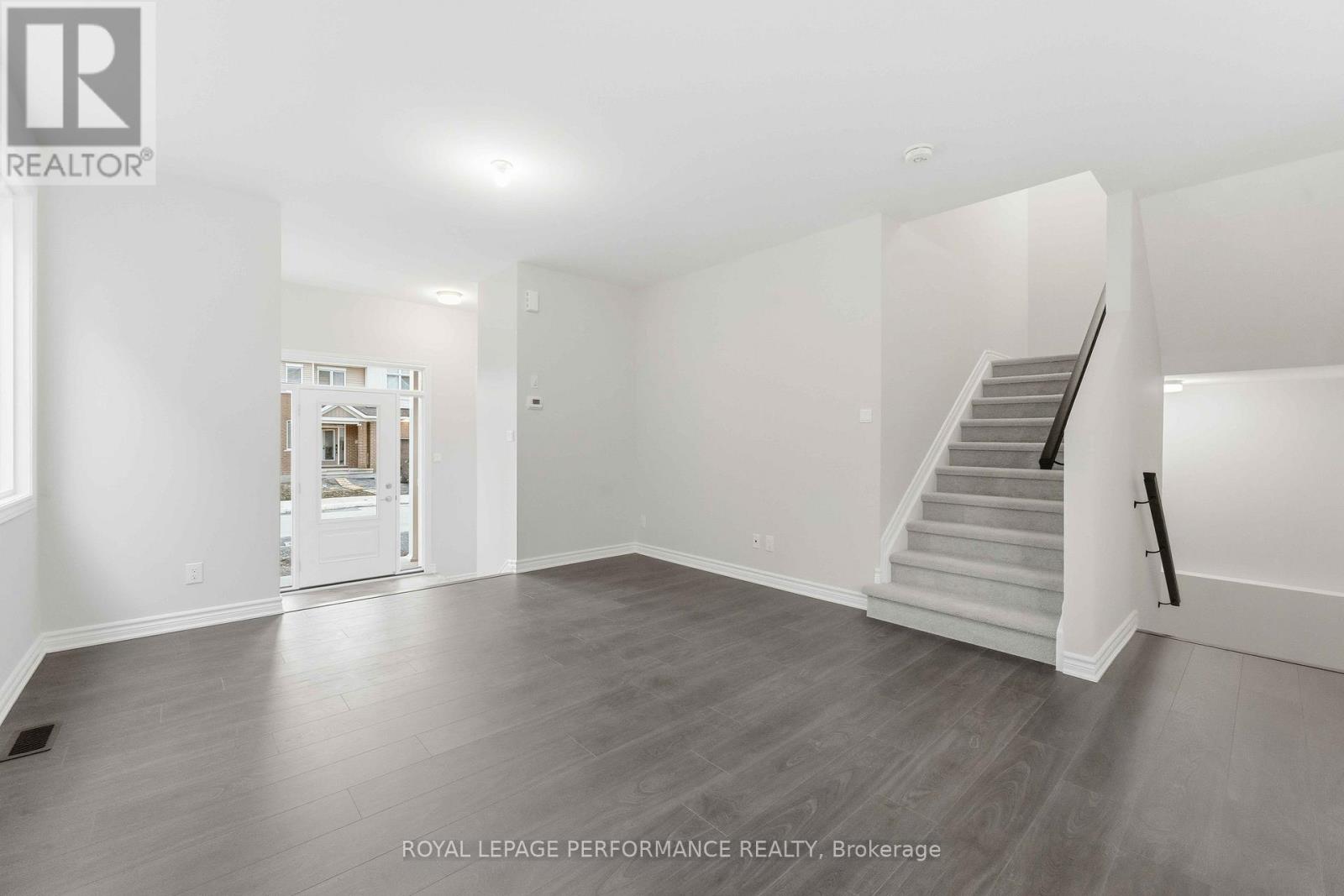 182 Ryan Reynolds Way, Ottawa, Ontario  K4A 5H5 - Photo 14 - X12501116