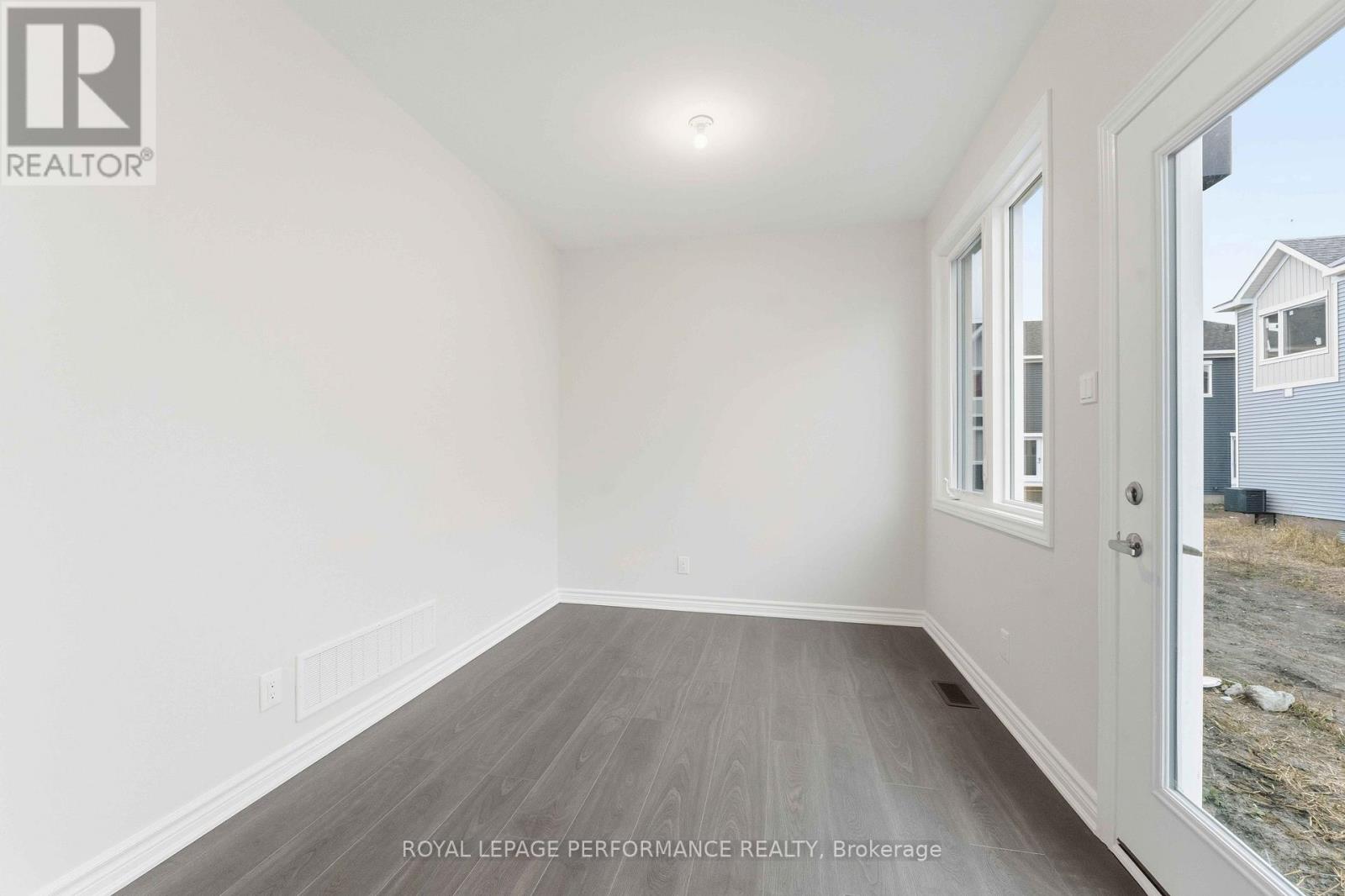 182 Ryan Reynolds Way, Ottawa, Ontario  K4A 5H5 - Photo 9 - X12501116