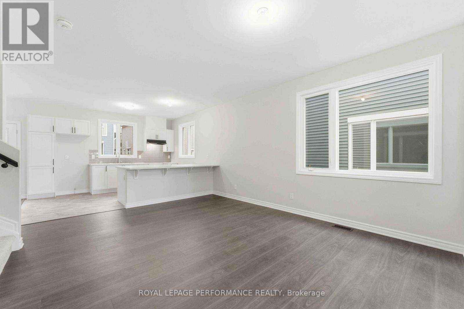 182 Ryan Reynolds Way, Ottawa, Ontario  K4A 5H5 - Photo 7 - X12501116