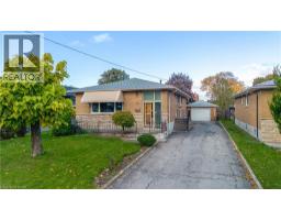 40 PURDY Crescent, Hamilton, Ontario