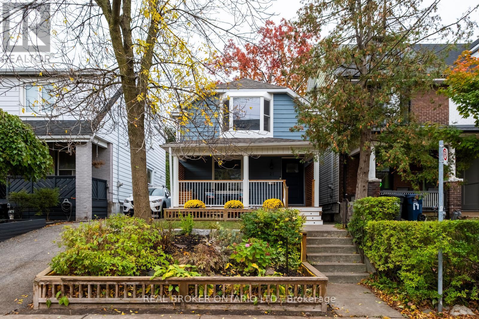 21 STEPHENSON AVENUE, Toronto, Ontario