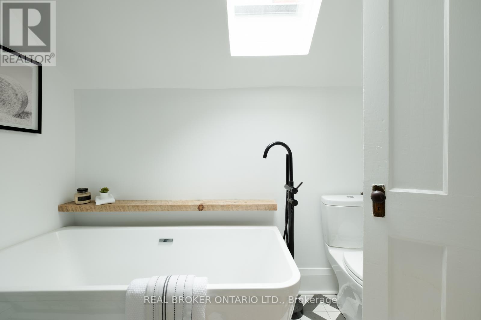 21 Stephenson Avenue, Toronto, Ontario  M4C 1E9 - Photo 28 - E12506634