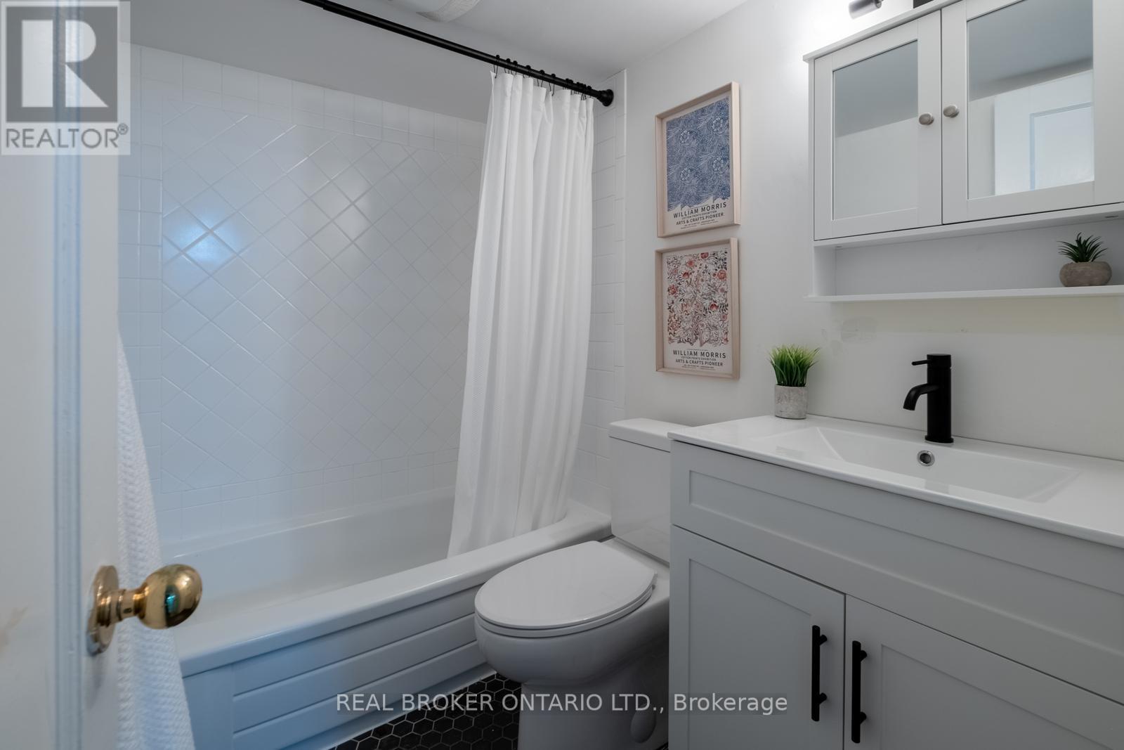 21 Stephenson Avenue, Toronto, Ontario  M4C 1E9 - Photo 31 - E12506634