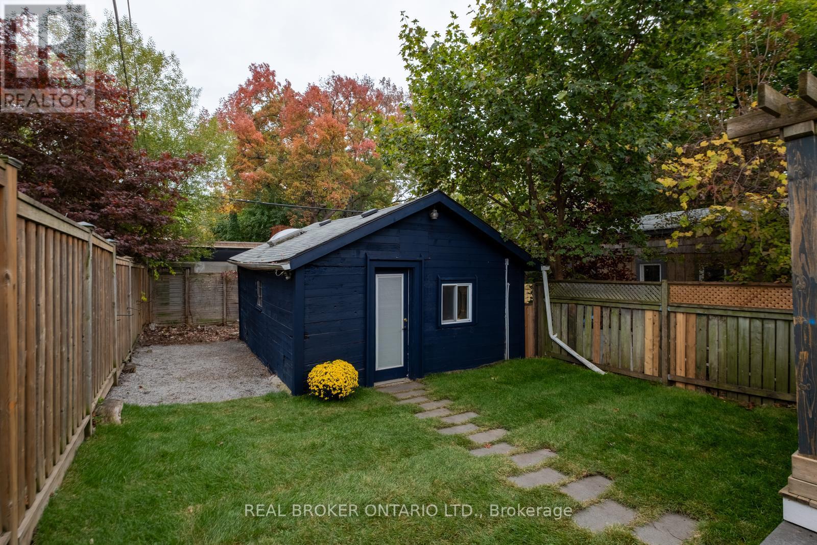 21 Stephenson Avenue, Toronto, Ontario  M4C 1E9 - Photo 39 - E12506634