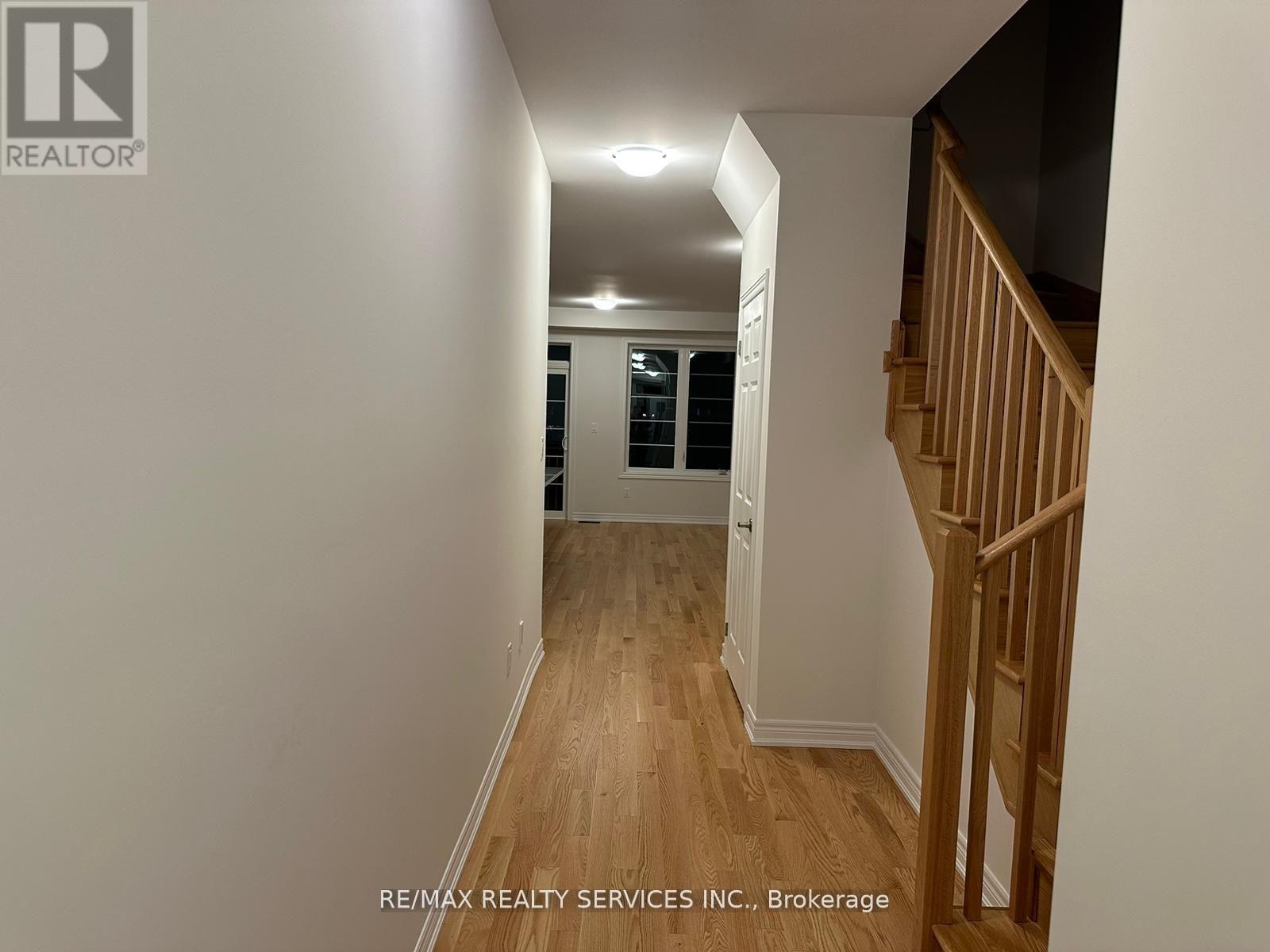 93 Air Dancer Crescent, Oshawa, Ontario  L1L 0V3 - Photo 2 - E12506640