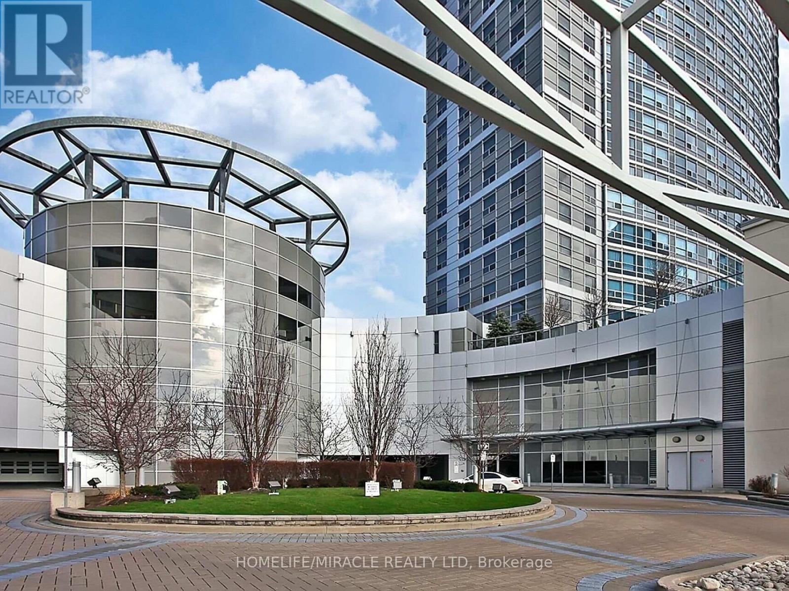 2003 - 38 Lee Centre Drive, Toronto, Ontario  M1H 3J7 - Photo 4 - E12506820